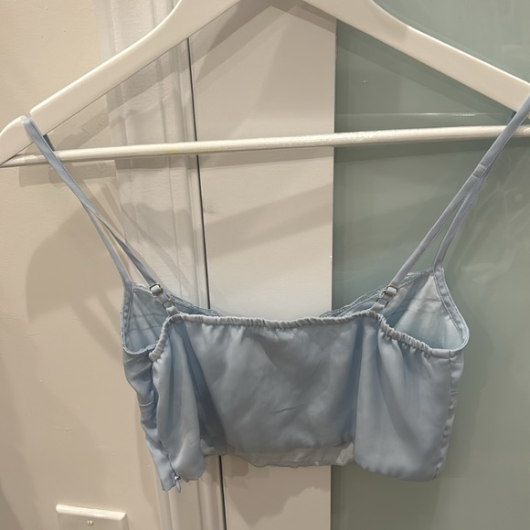 PP - blue lace top - Picture 3 of 4